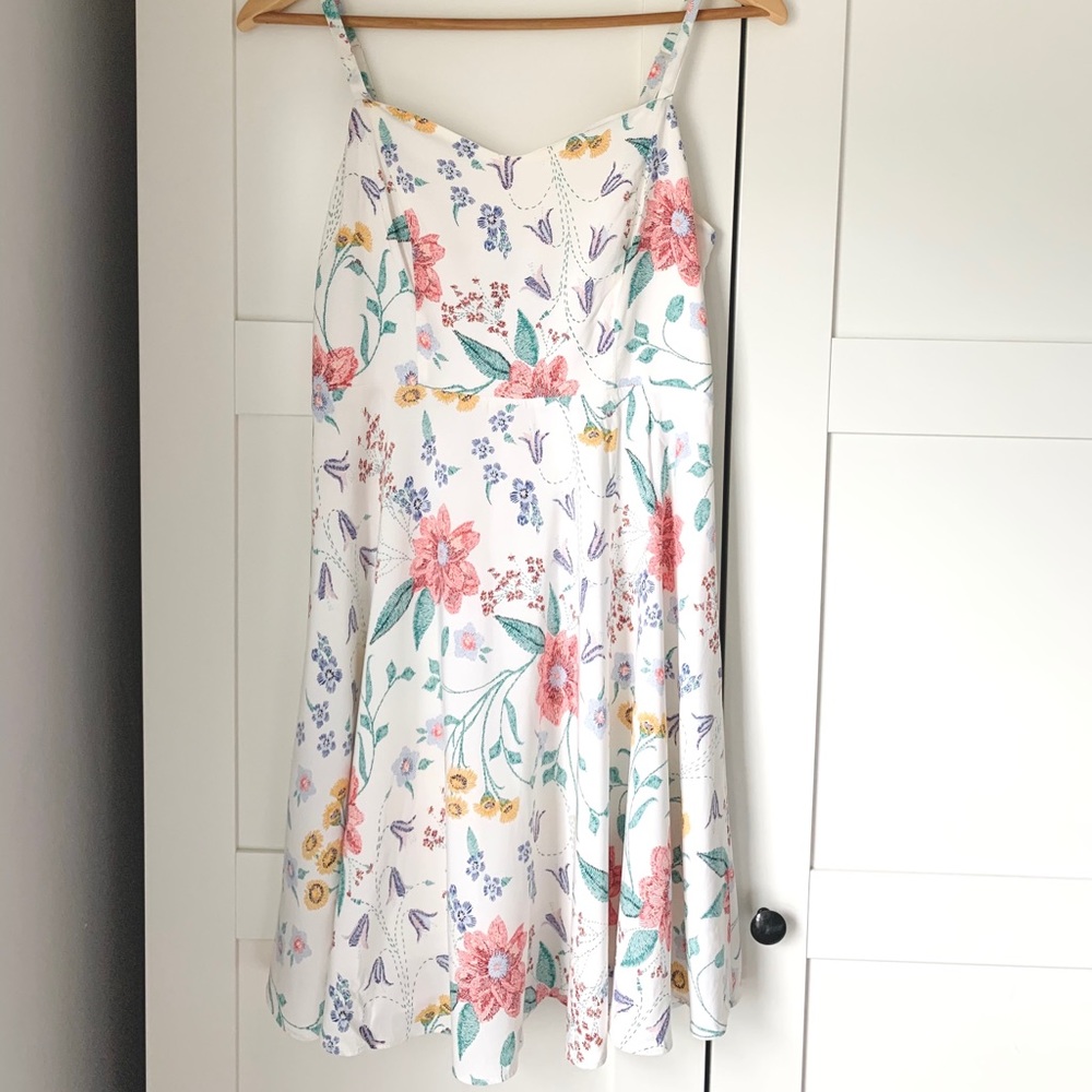 Old Navy White Floral A-Line Dress